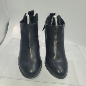 Torrid Black Faux Leather Ankle Bootie Womens 9 W Heeled Casual Double Zip Boot